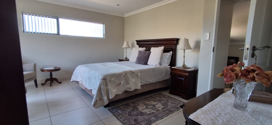 2 Bedroom Property for Sale in Hartenbos Landgoed Western Cape